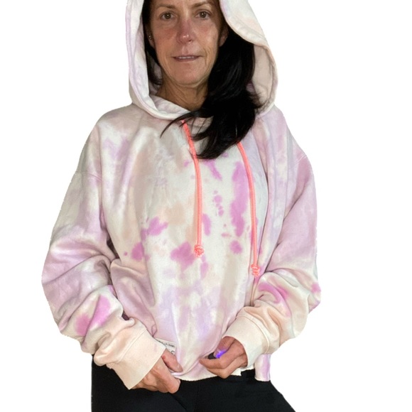 Wildfox Tops - WildFox Size  XXL Tie Dye Hoodie